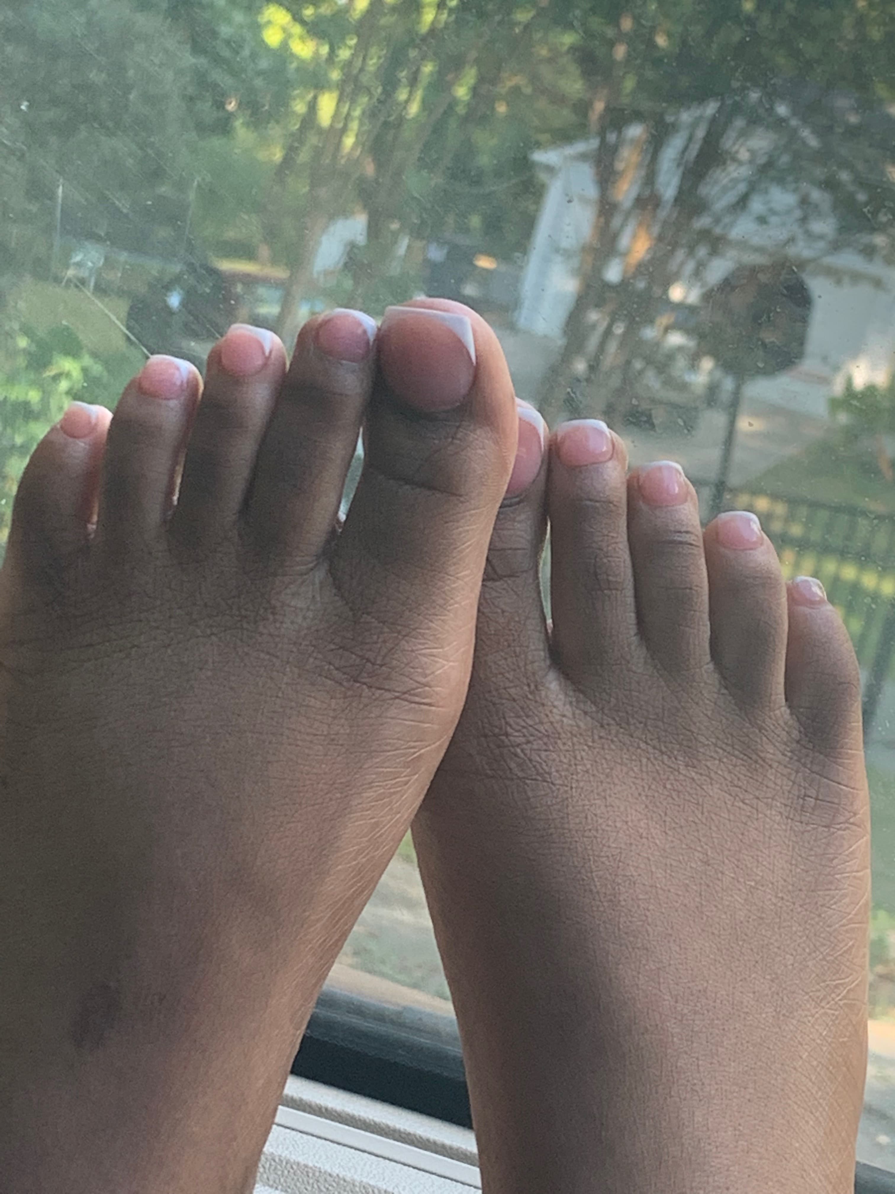 Pretty pink pussy🤭