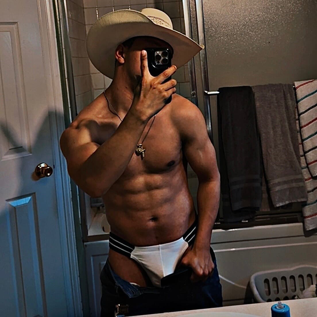 💪Sexy_troubleboy😈
