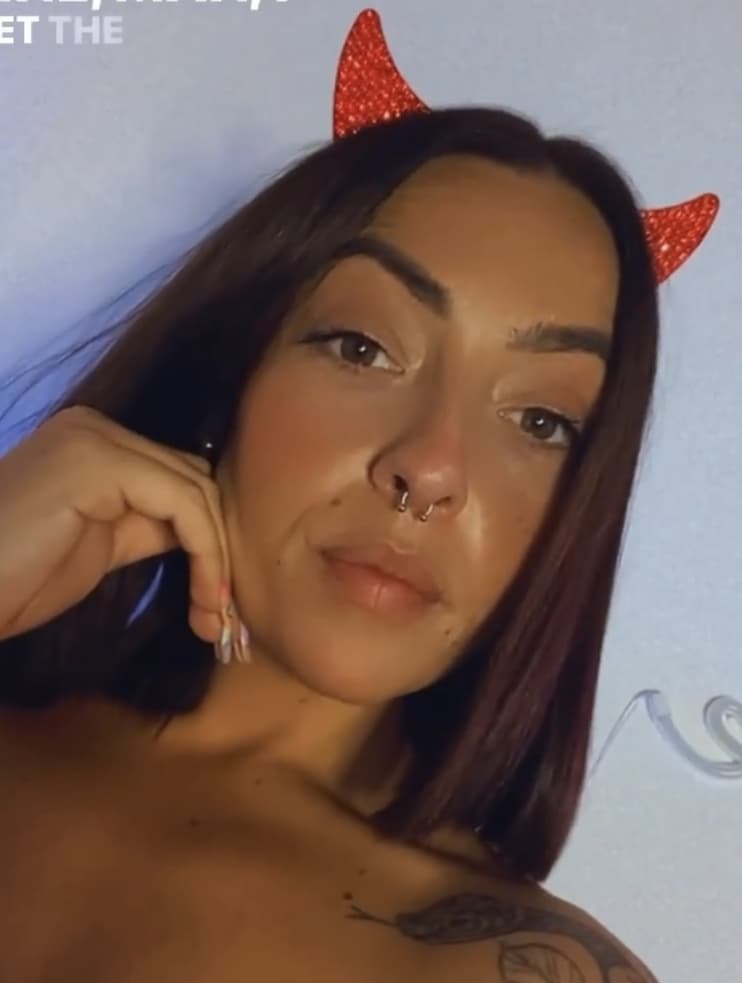 ꜱᴇxʏ ʟᴜɴᴀ  🤤🌸