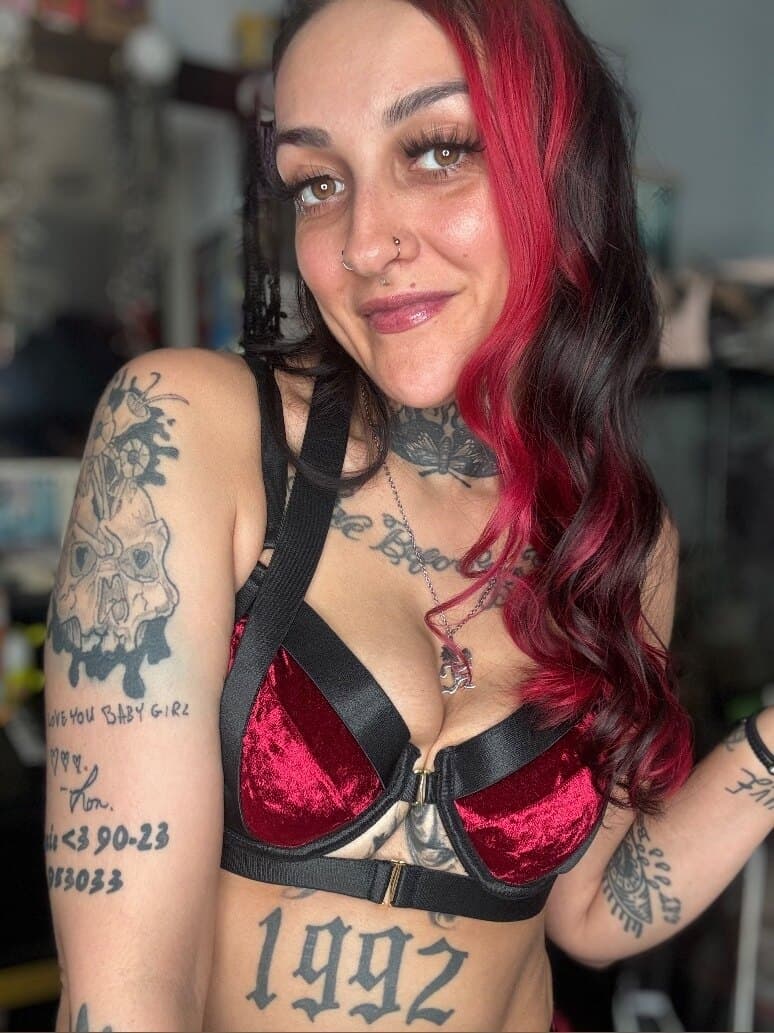 §lïm§håw†¥810