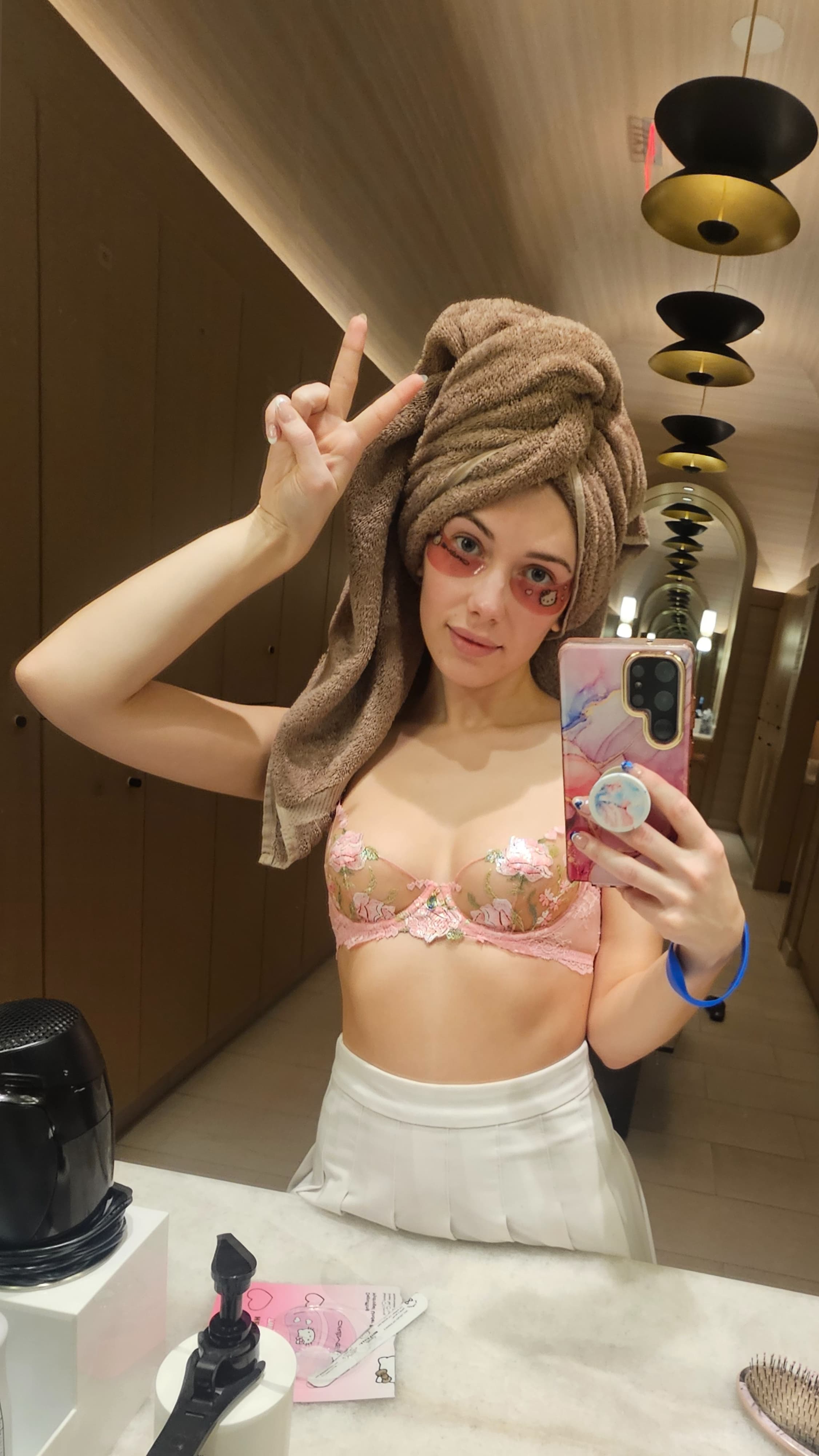 Sky Pierce's FREE Page