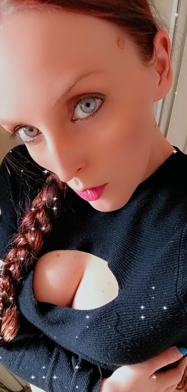 Snuggles👅💋😘