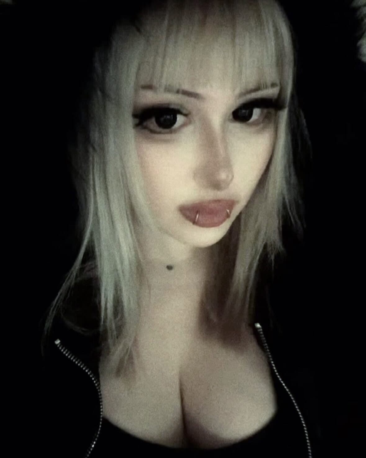 𝔰𝔱𝔢𝔢𝔩𝔠𝔥𝔞𝔦𝔫