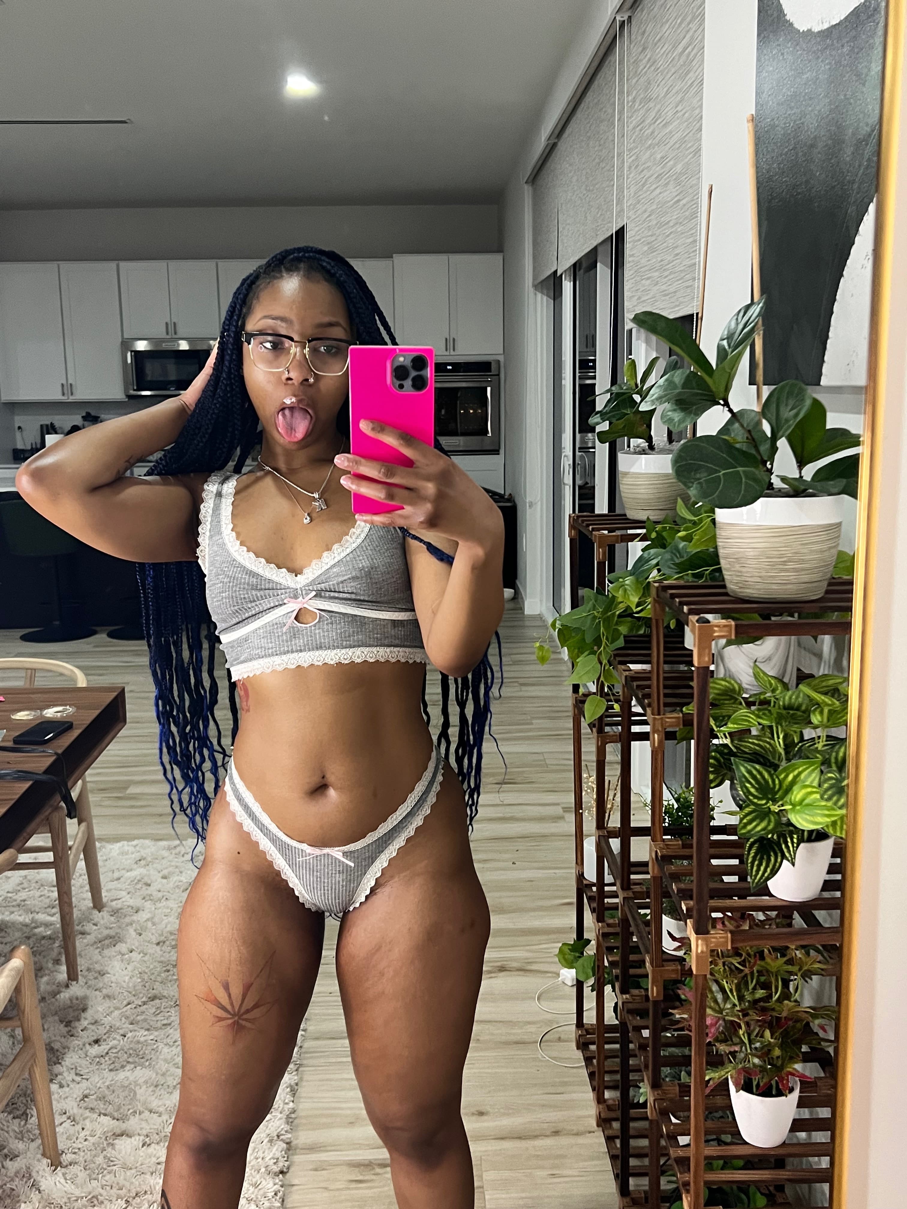 𝗦𝗨𝗚𝗚𝗔𝗔 𝗕𝗜𝗚 𝗕𝗢𝗢𝗧𝗬 𝗔𝗦𝗦 🍑