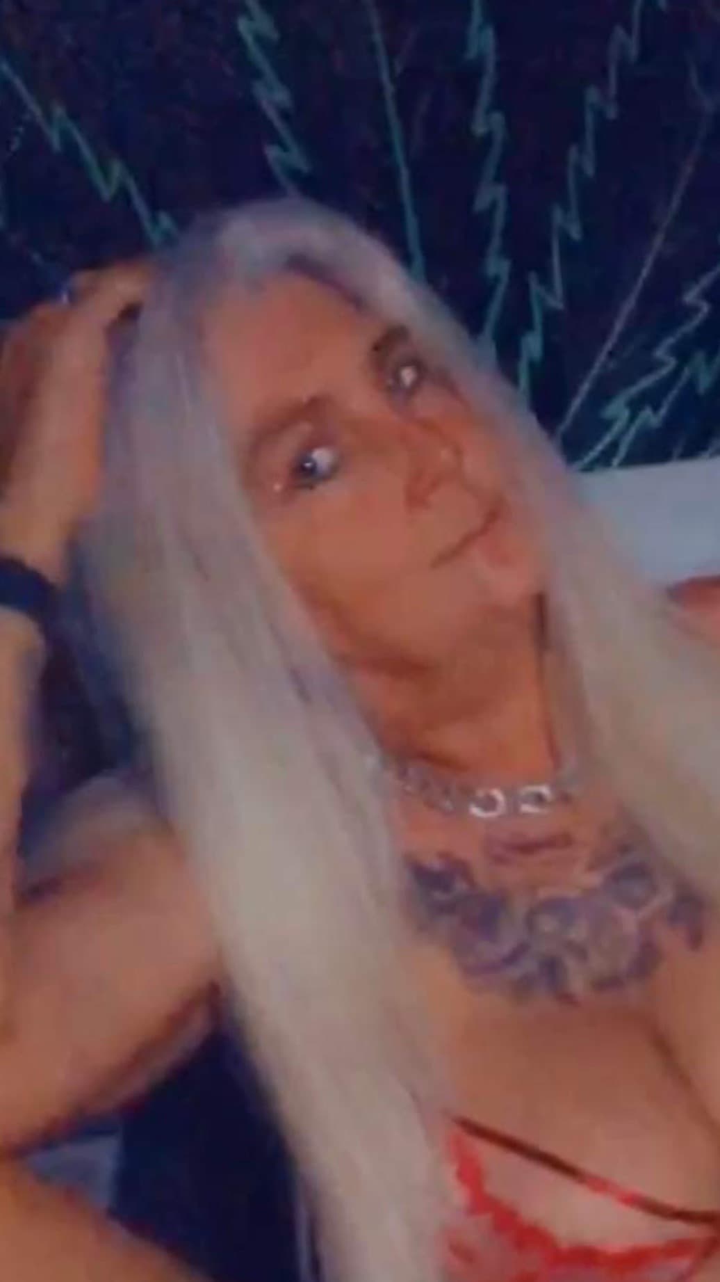 💋💋Tattedblonde💋April my BDay month babe