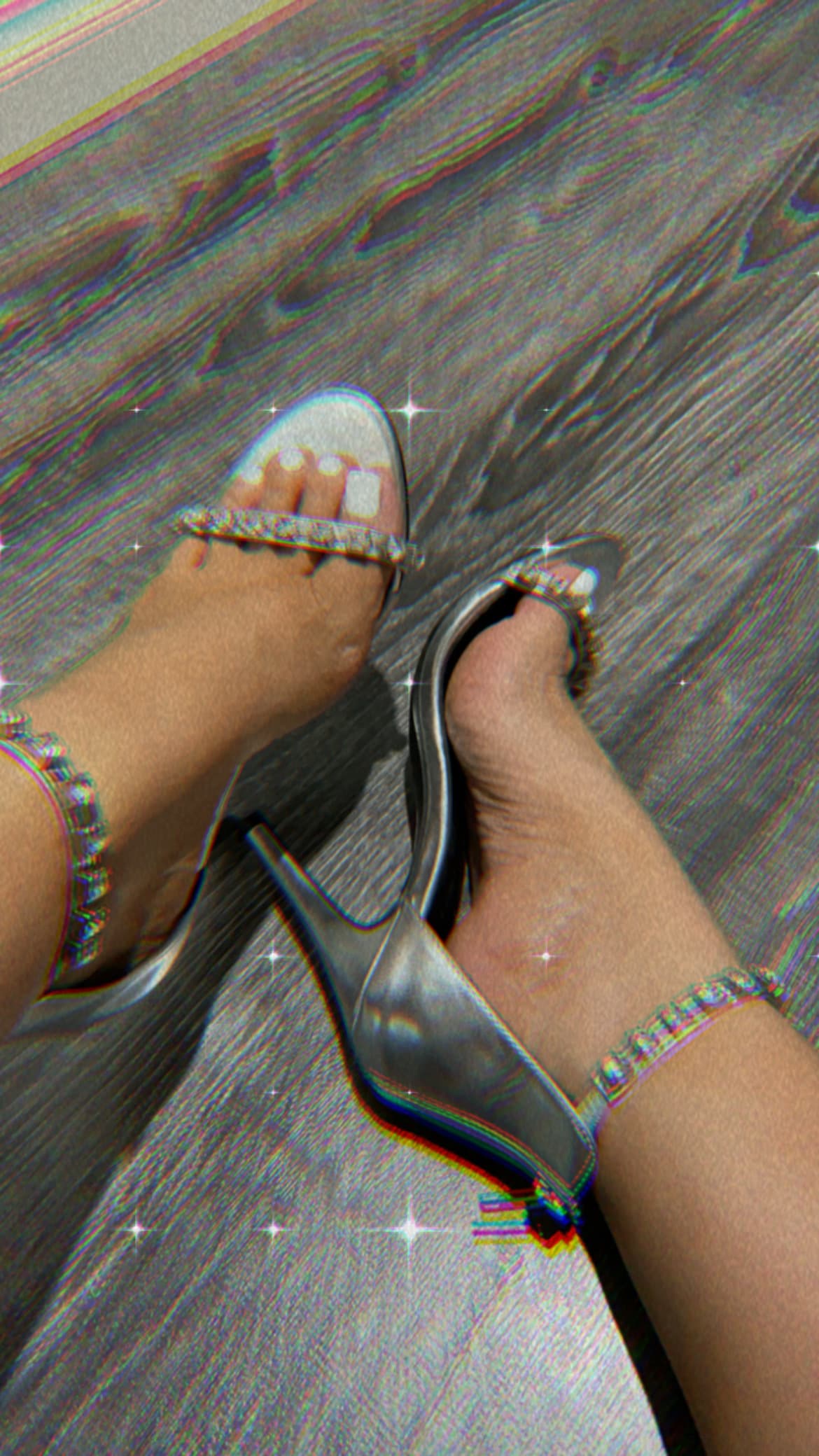 P R E T T Y  F E E T  🖤