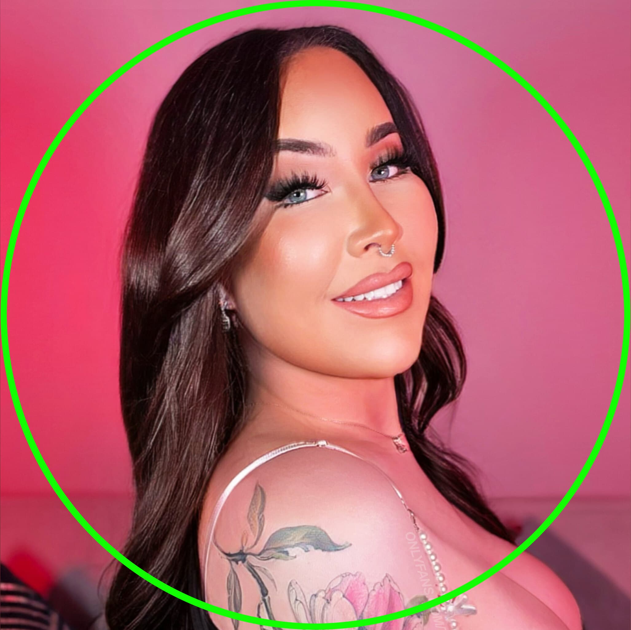 HUNG AVA 💋 ONLINE NOW!