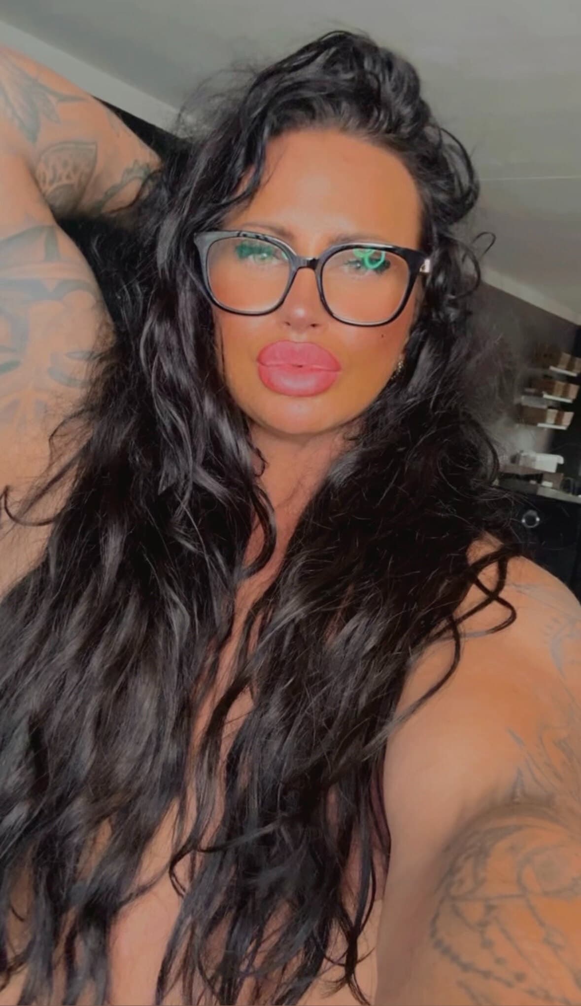 𝑽𝒆𝒓𝒐𝒏𝒊𝑮𝒖𝒏𝒔 ♡ 𝘕𝘖 𝘗𝘗𝘝