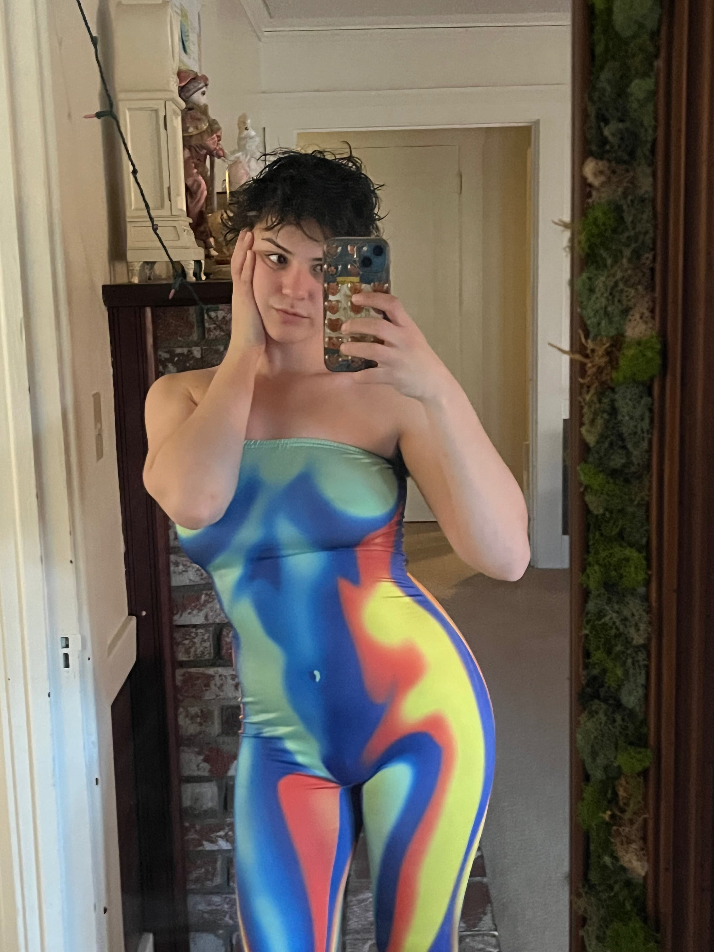 vixen needs to get spoiled😱(they/them)