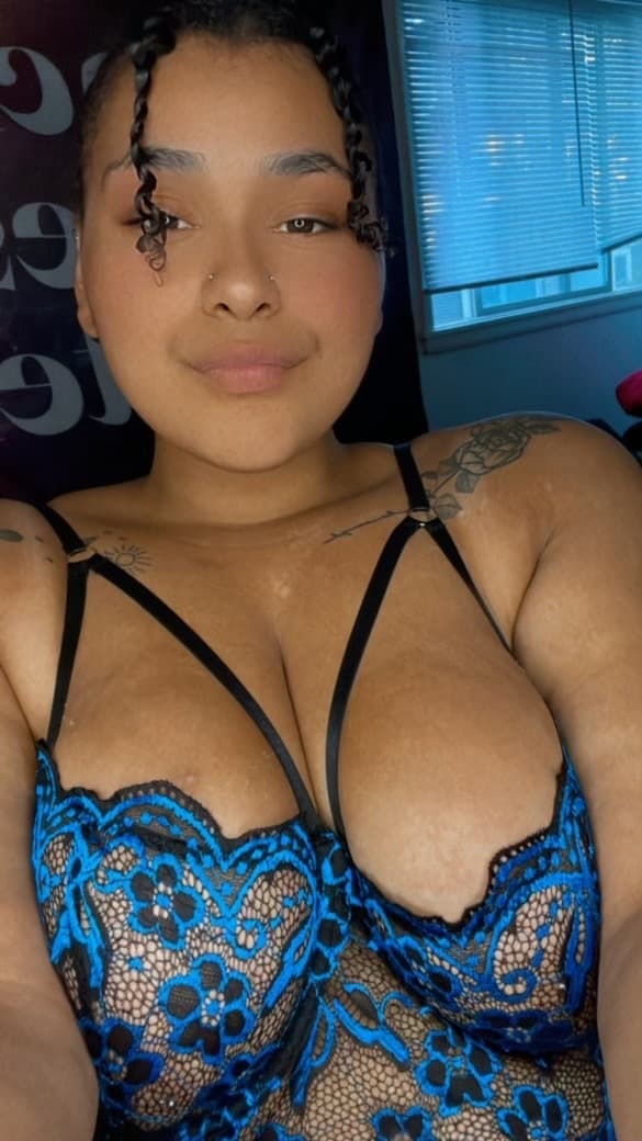 Wynter ThroatGoat🐐