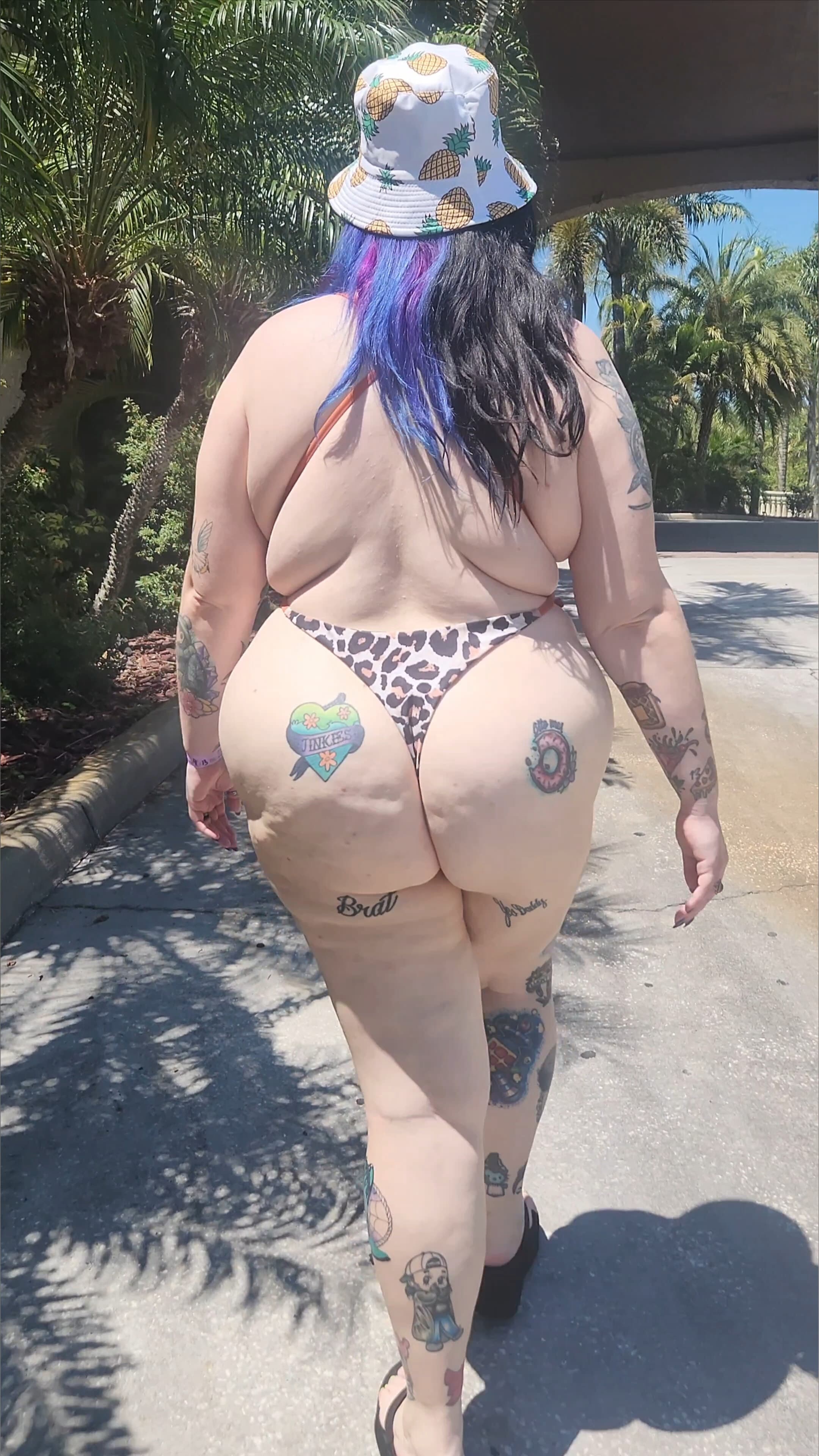 Xdownwiththethicknessx