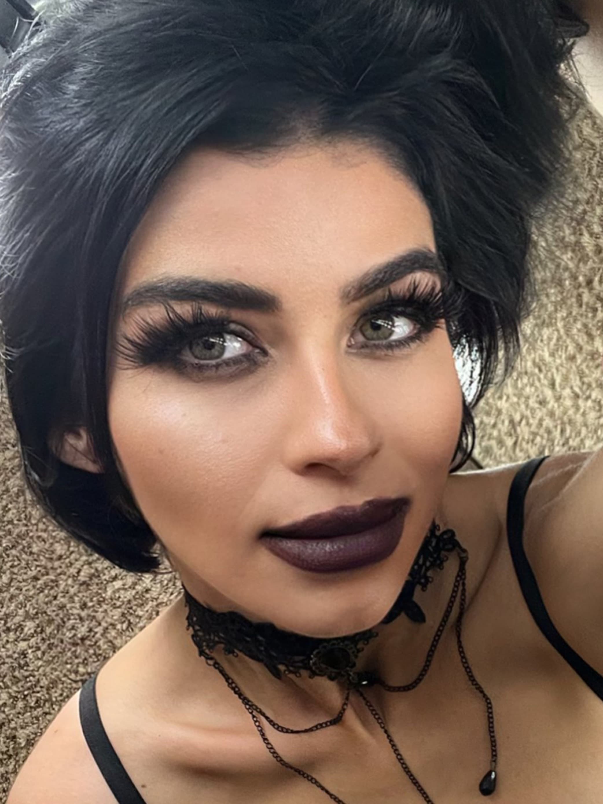 ♡ ℌ𝔞𝔷𝔢𝔩 ♡